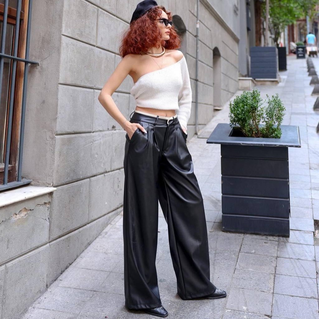 Sophistiqué Leather Pants